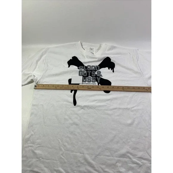 Comfortable Chaos Insanity Mens White T Shirt Sz XL‎ Blood Guts & Invisible Man
